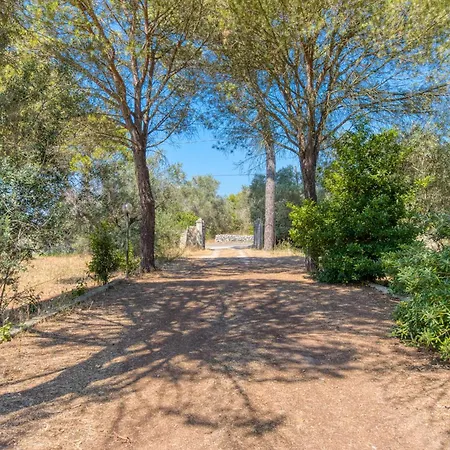 Tenuta Pizzola * Nociglia