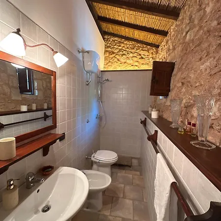 Tenuta Pizzola منزل ريفي Nociglia