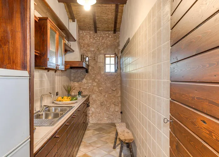 Tenuta Pizzola *